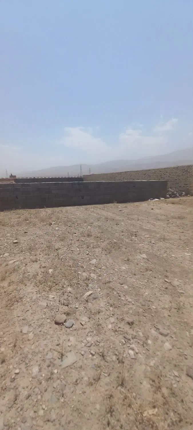 زمین پدیده جوان ۷۳۵ متر