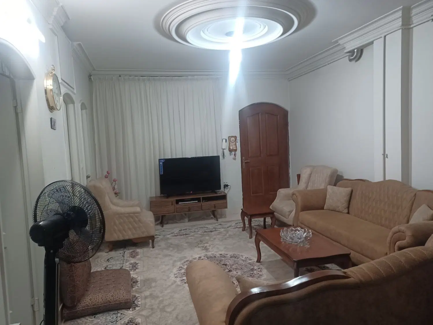 آپارتمان چراغچی ۲۷ بهارستان متراژ ۱۰۰ متر