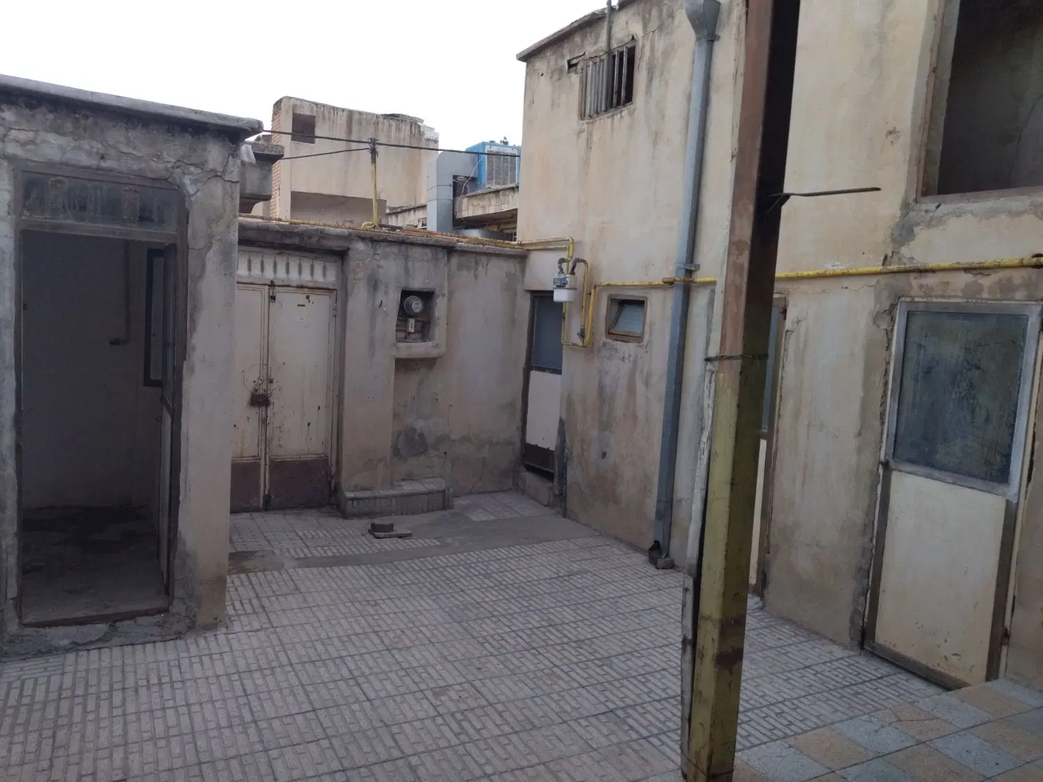 خانه کلنگی