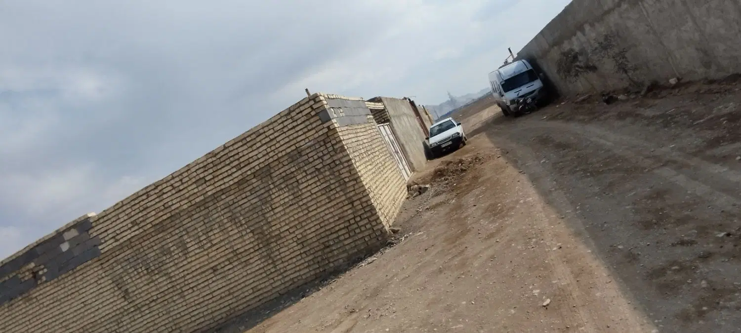 183متر زمین کارگاهی کانال نوربخش