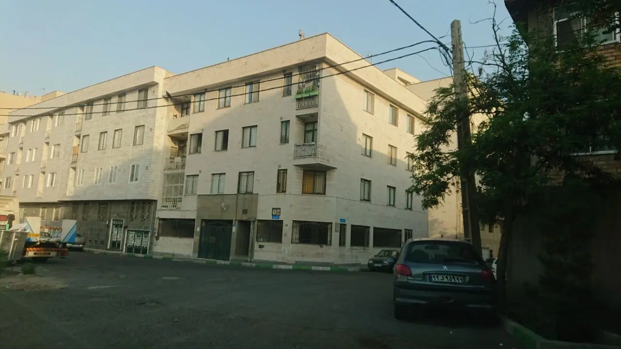 105متر 2خواب لوکیشن عالی