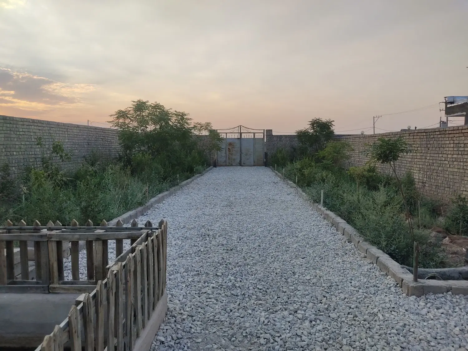 خونه باغ دلباز