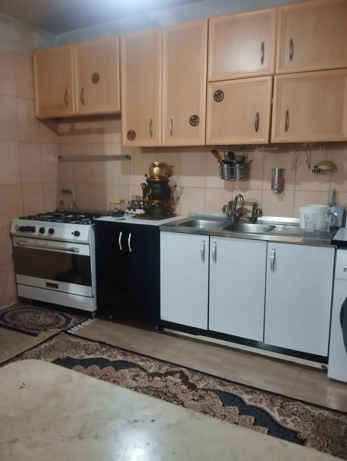 خانه دوطبقه  . طبقه همکف