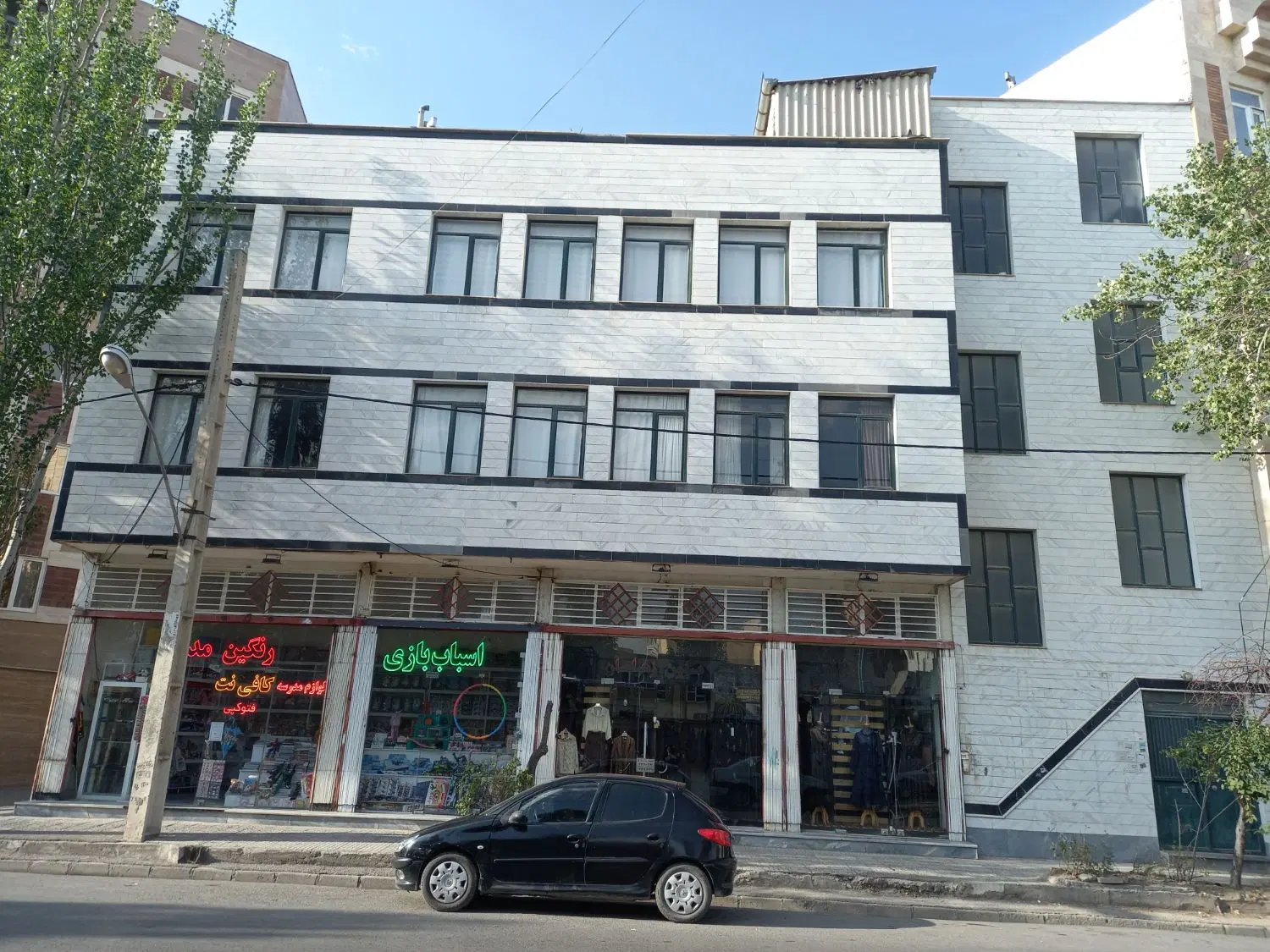 خانه ۱۶۰ متری در شهرک حافظ