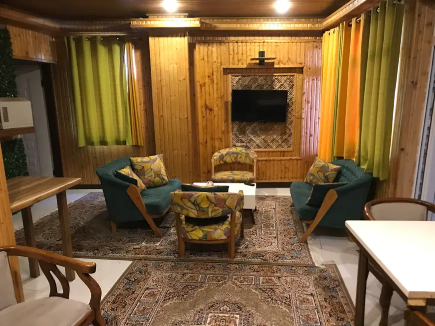 سویت ابگرم معدنی گوگردی اختصاصی داخل اتاق_رینه