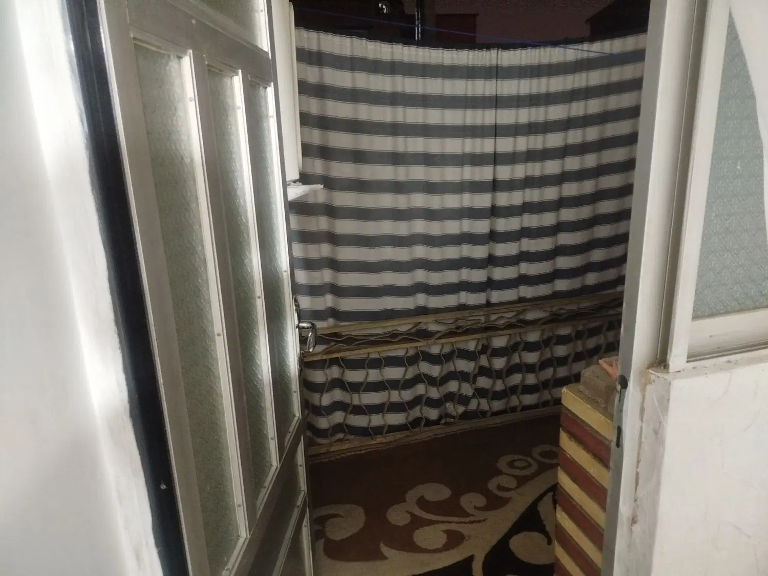 فروش یک طبقه دو خواب 120متری بسیار خوش نقشه