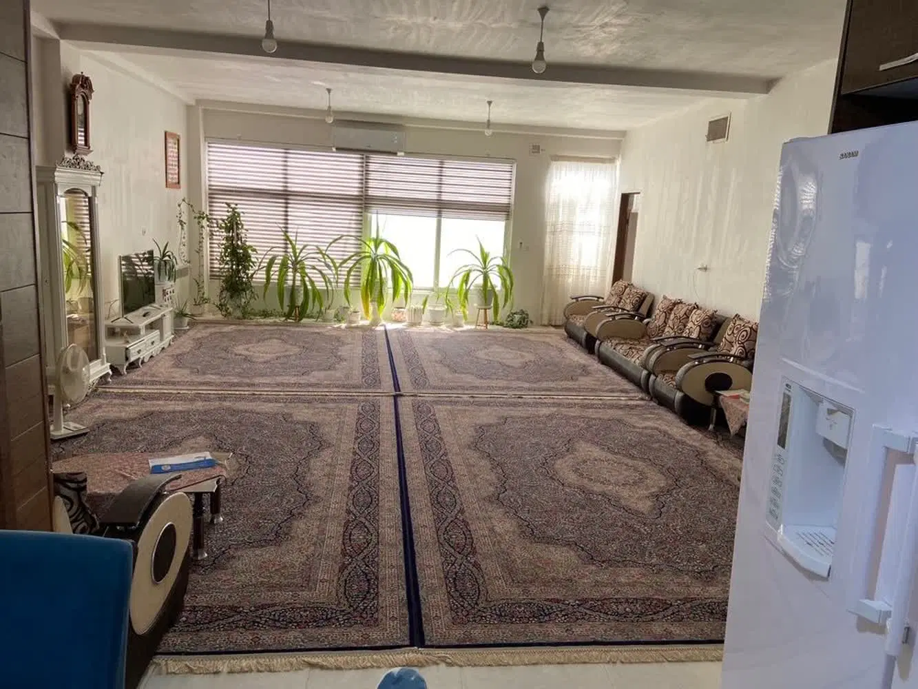 واحد فروشی غدیرشهر حاشیه بلوار 40متری