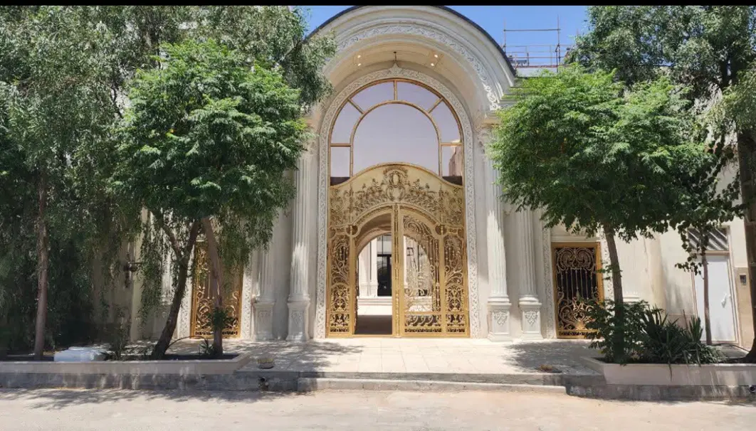 فروش عمارت کلاسیک در بهترین لوکیشن گردشگری قم