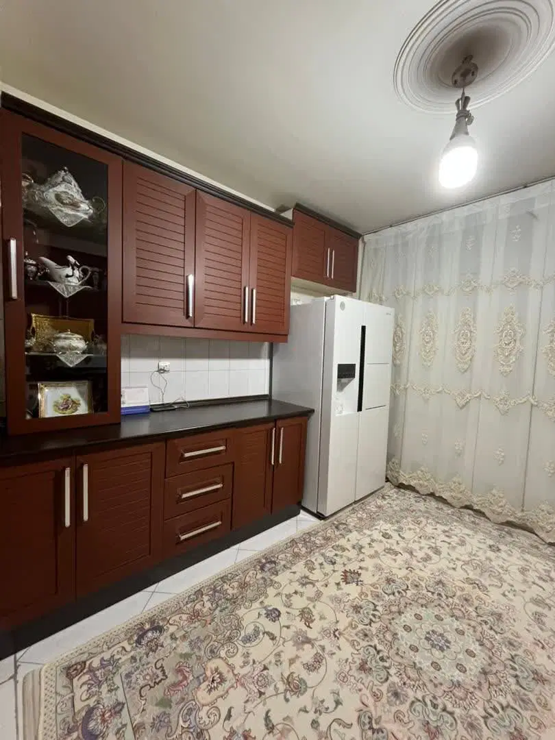۷۲متری__با پارکینگ__کوچه ۱۰متری