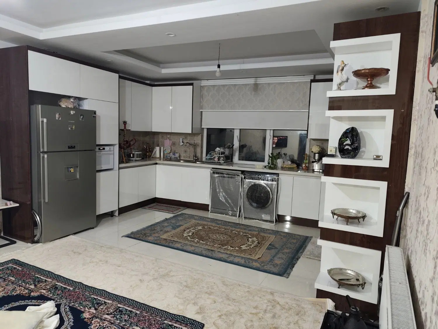 آپارتمان ۱۰۰ متری