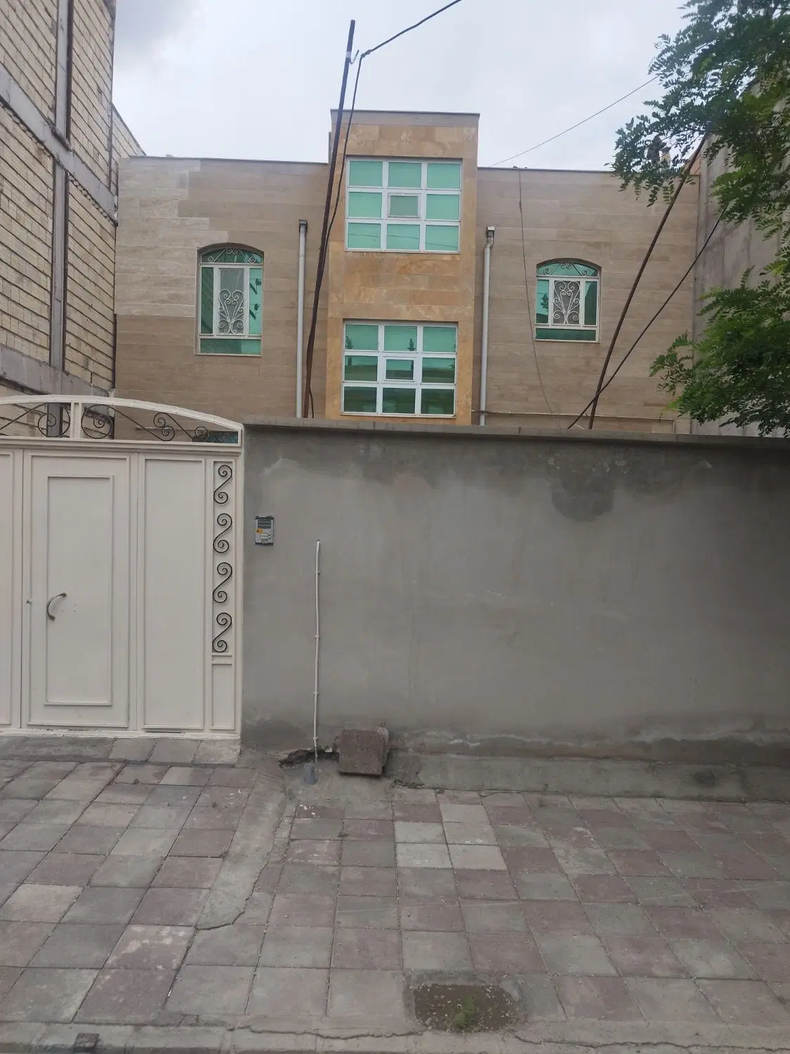 فروش ساختمان مسکونی پلدشت