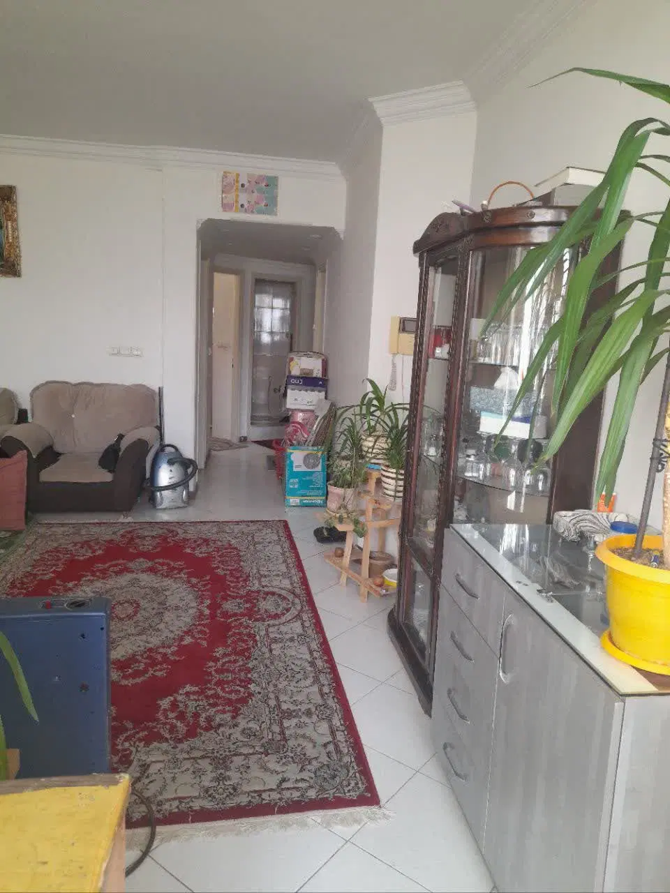 75 متر حاشیه فکوری ، لادن با اسانسور