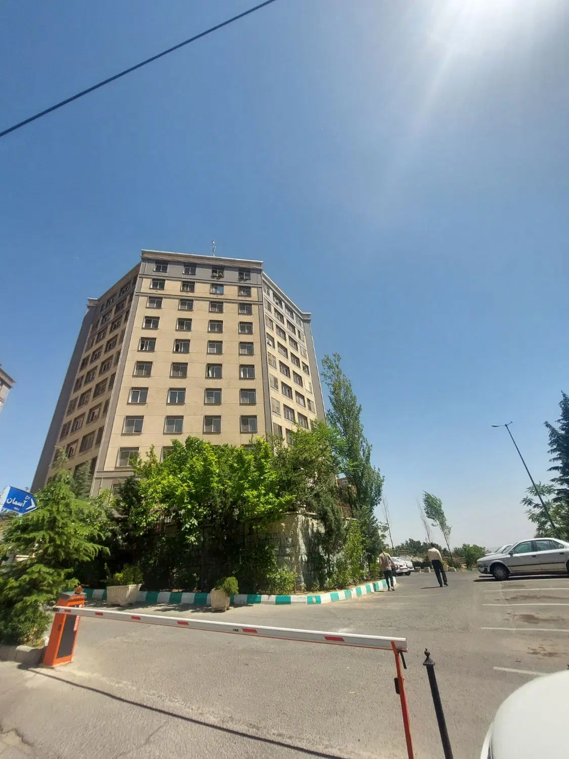آپارتمان ۱۰۸متری برج باغ در شهرک نفت