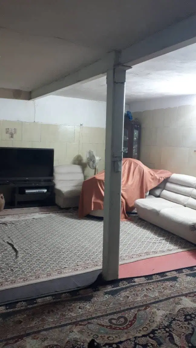 خانه کلنگی دو طبقه