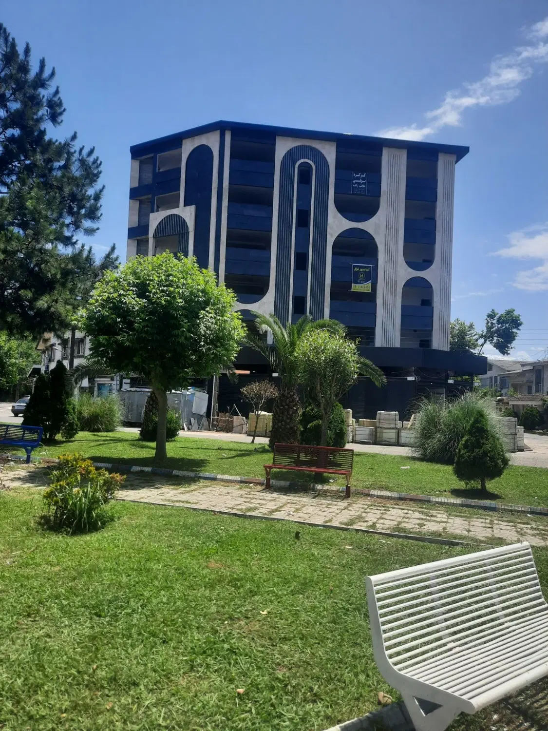 فروش واحد‌ مسکونی رودسرخ شهدا