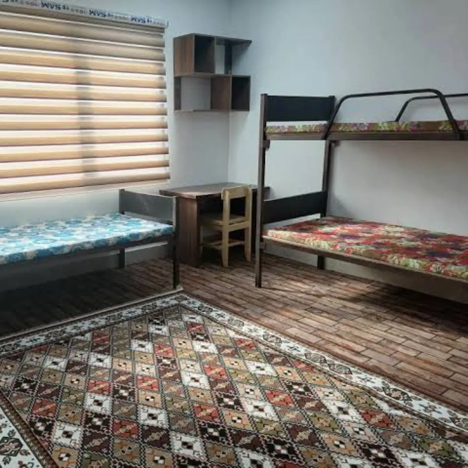 جایگزین خوابگاه دخترانه