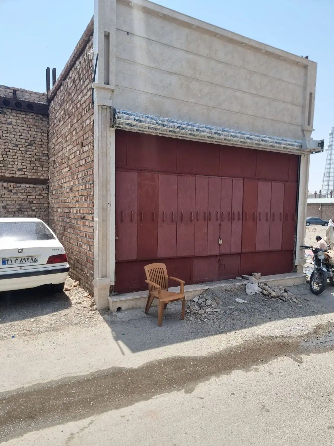 مغازه فروشی میدان لندران