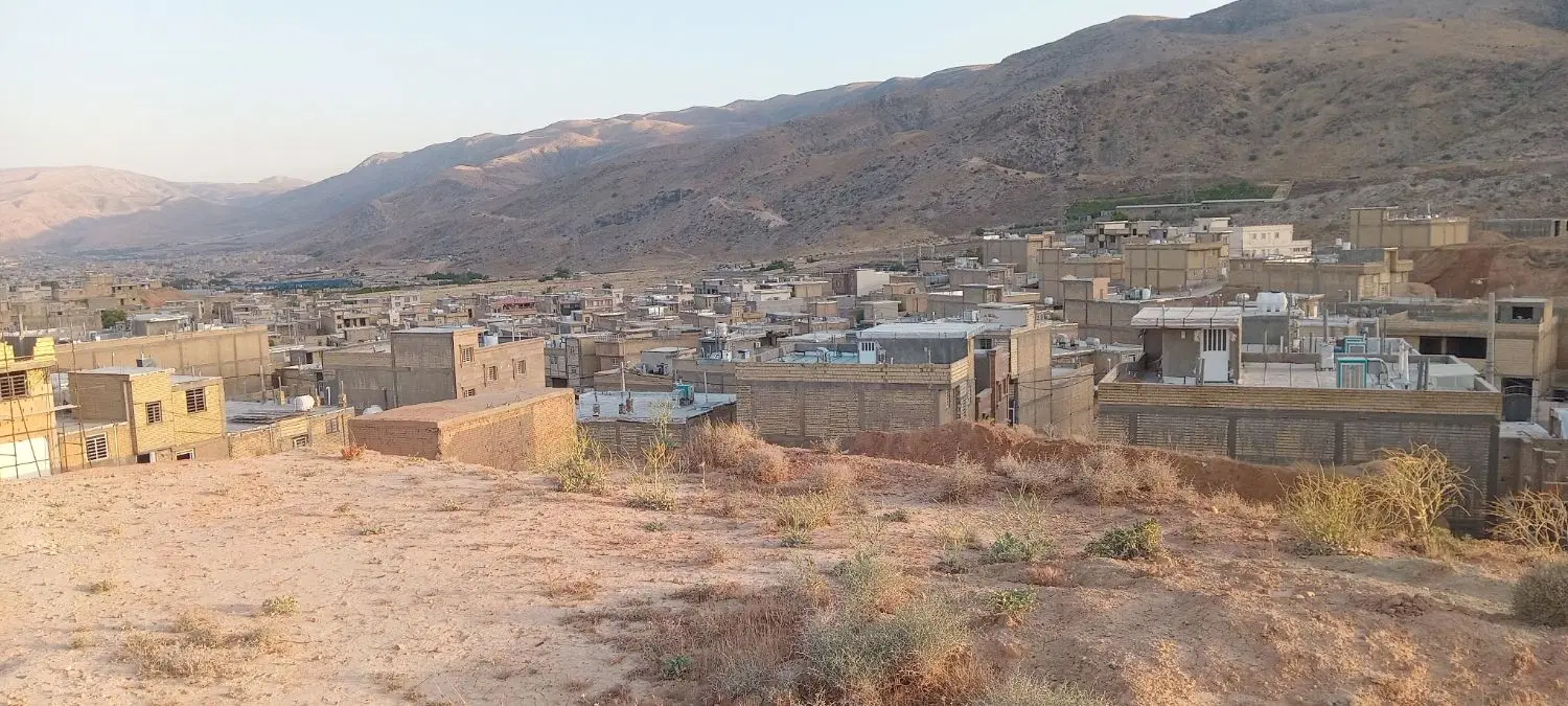 زمین 150متر