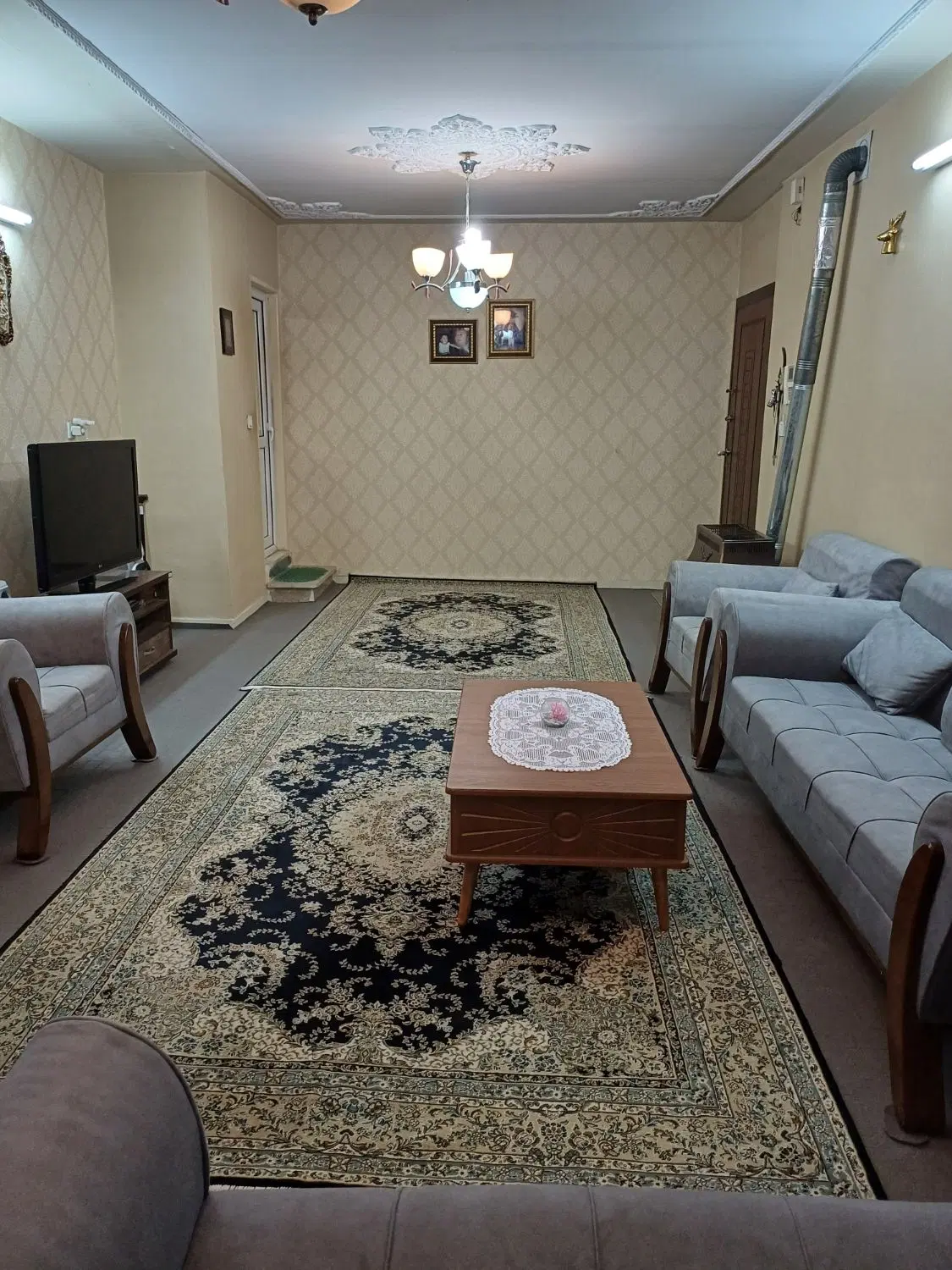 واحد ۹۰ متری واقع در گلشهر