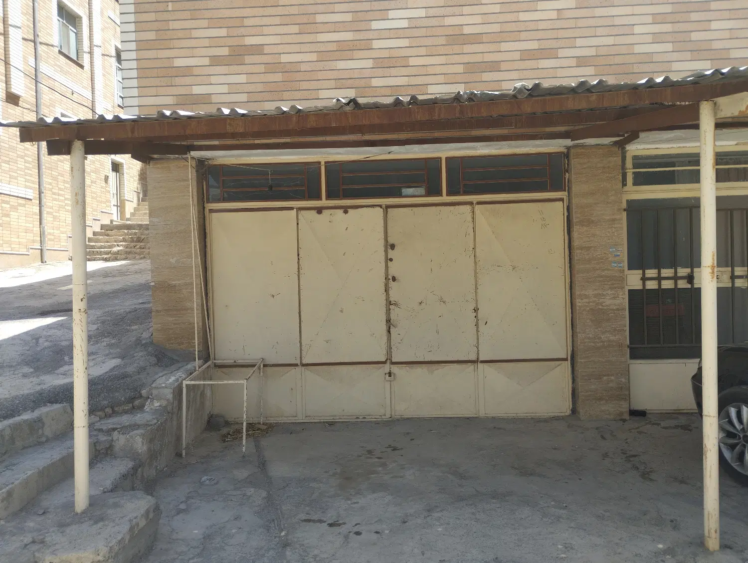اجاره یک باب واحد تجاری جهت انبار