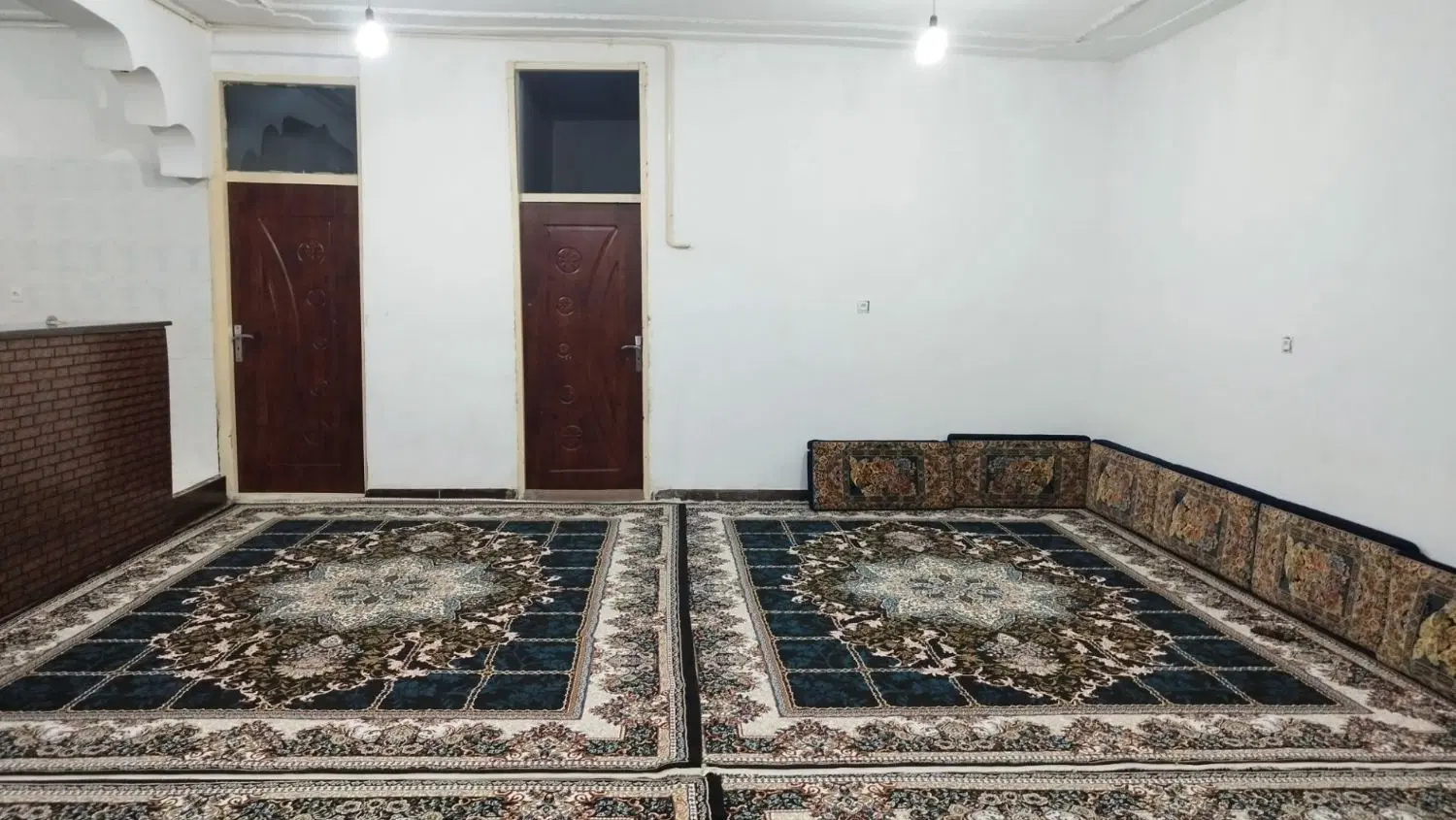 فروش خانه ویلایی ۲۷۰ متری_ خوش نقشه و دلباز