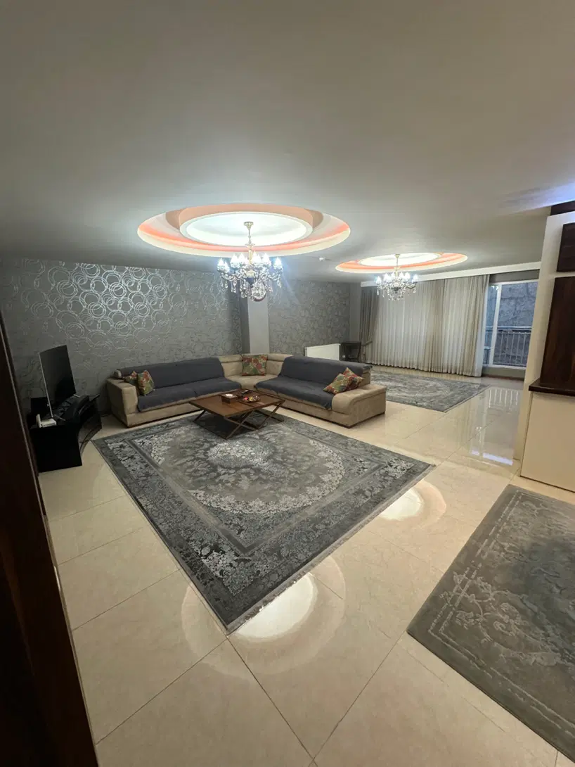 آپارتمان ۱۳۵ متری فرشته جنوبی