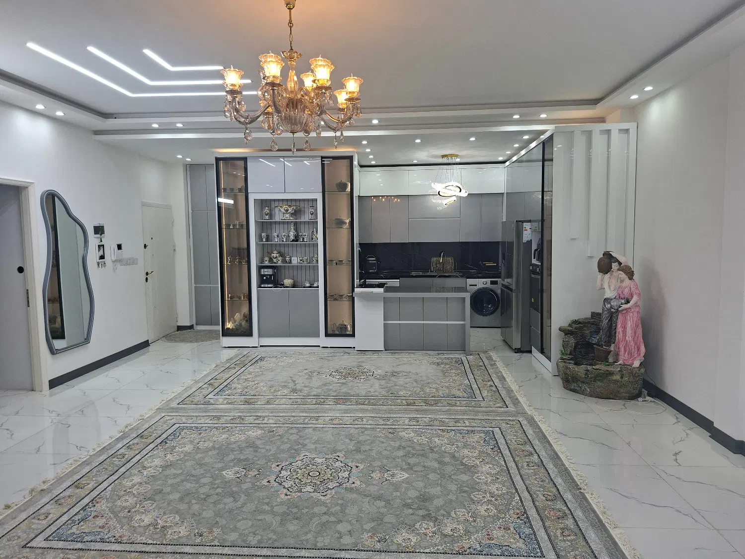 آپارتمان نوساز طبقه ۴
