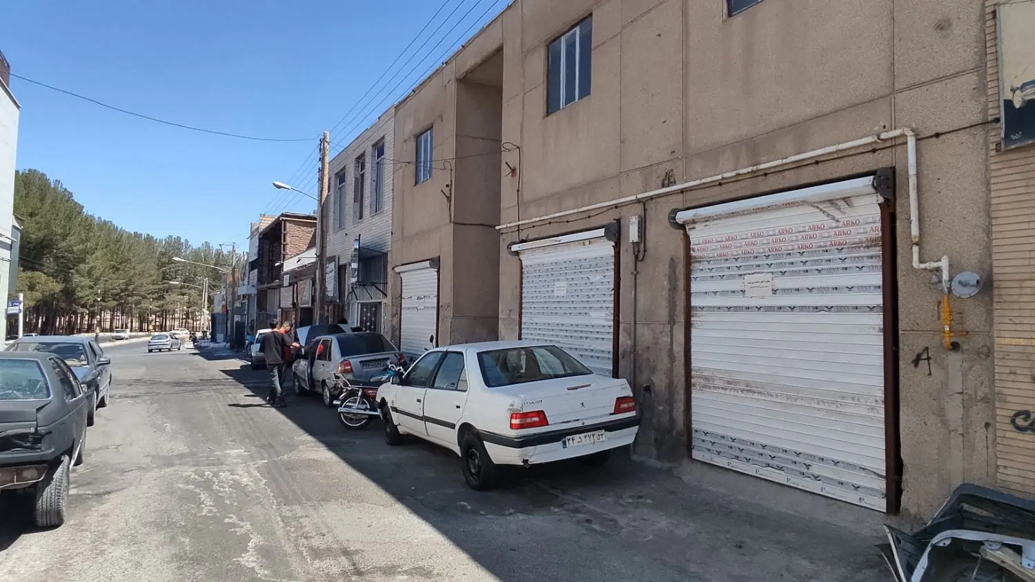 فروش مسکونی دو طبقه و تجاری