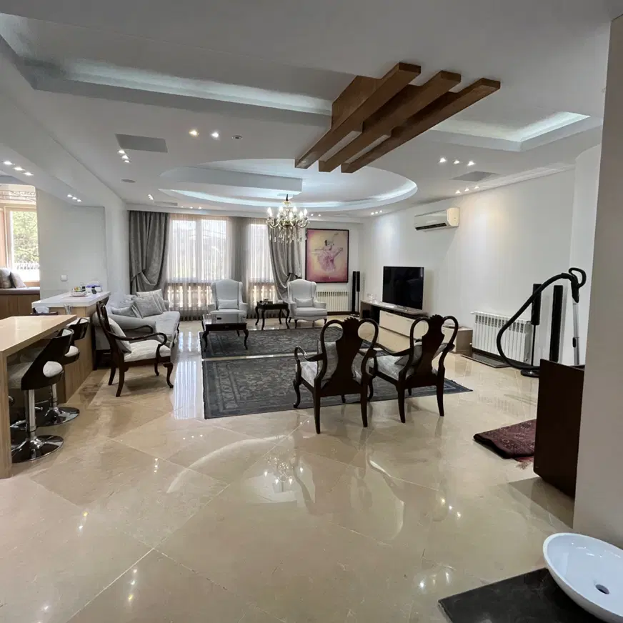 فروش آپارتمان ۱۰۱ متری نما تراورتن به قیمت رسیده