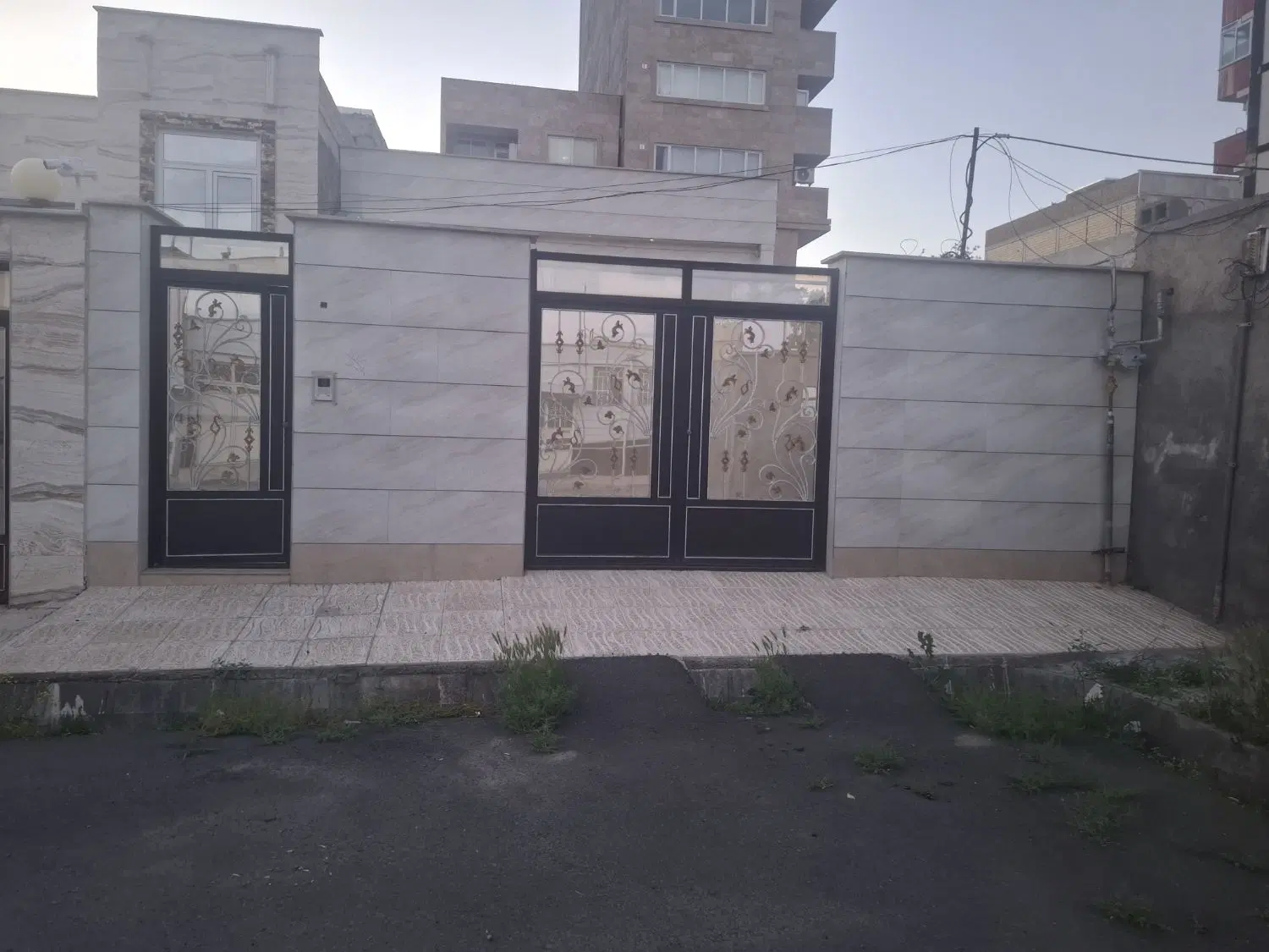 فروش خانه ویلایی در اندیشه