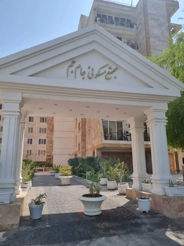 دو خوابه ۱۰۰ متری جام جم دید دریا از سالن و اتاقها