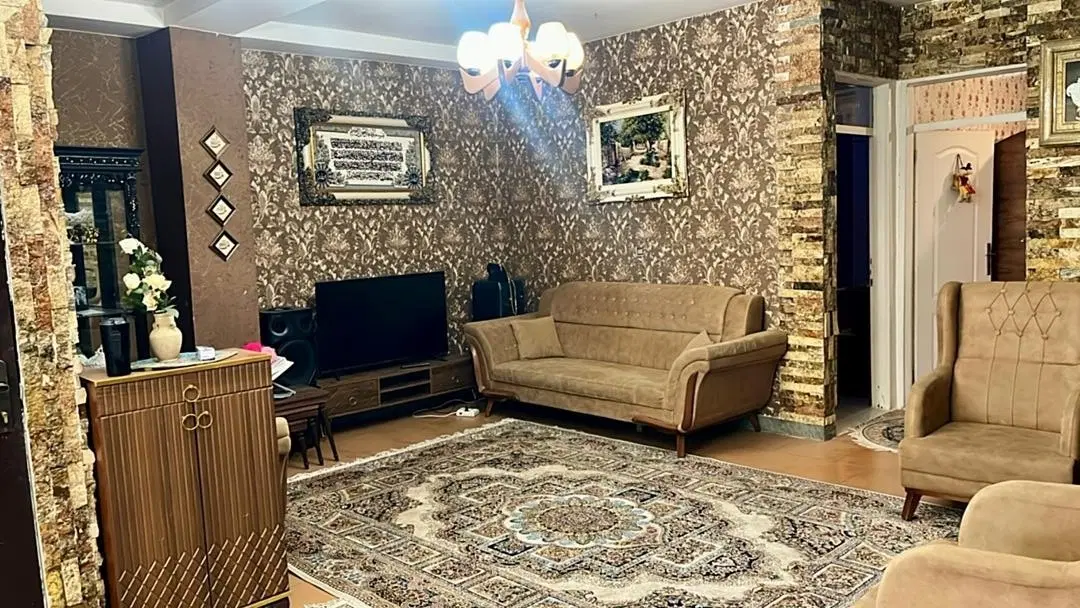فروش تک واحد ۸۵ متری