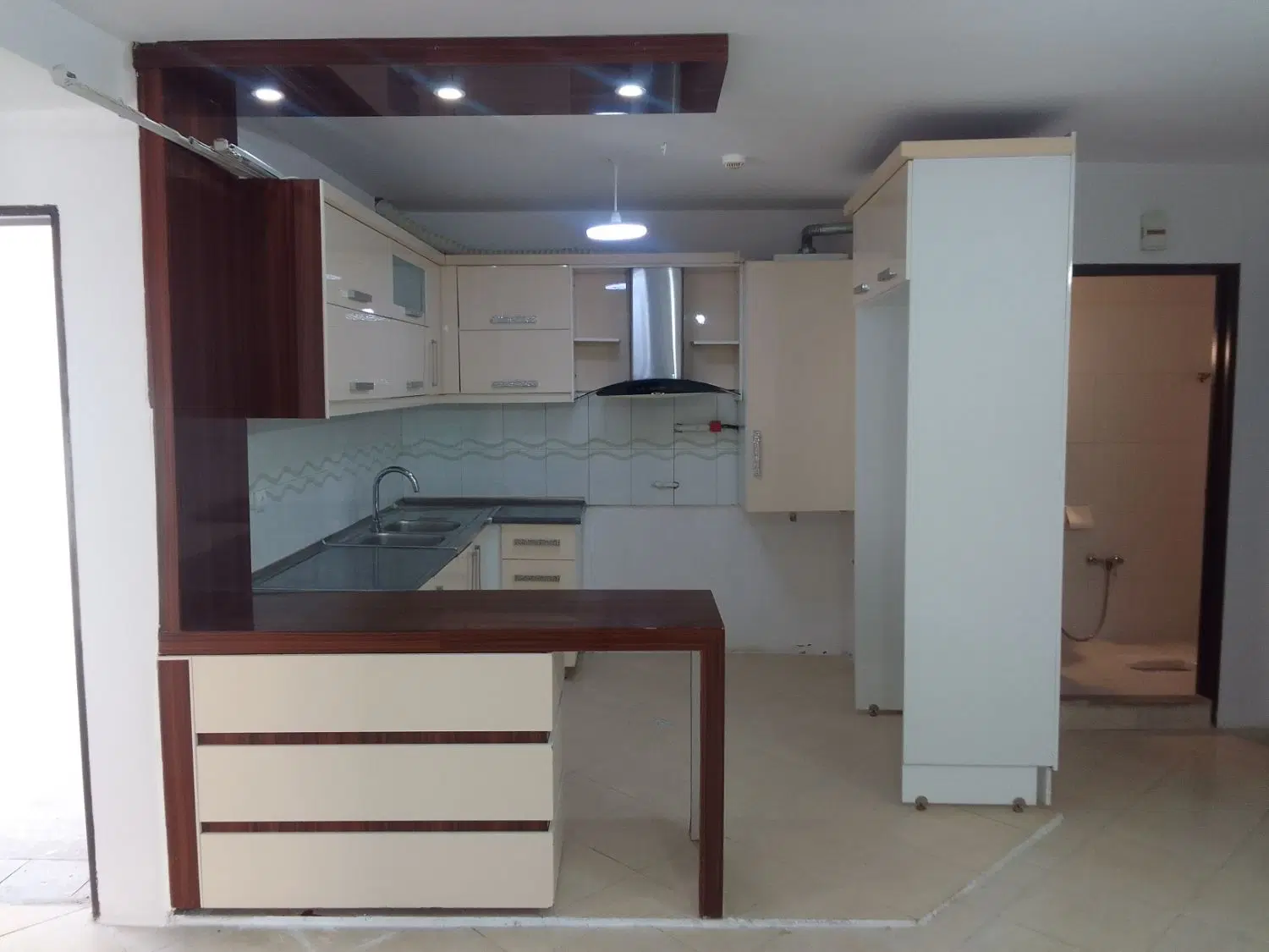 آپارتمان دوخوابه مجیدیه