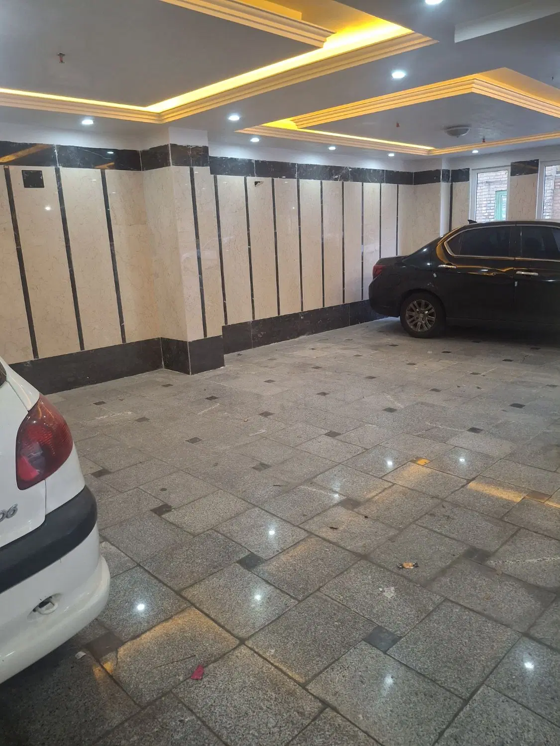 اجاره پارکینگ بدون مزاحمت
