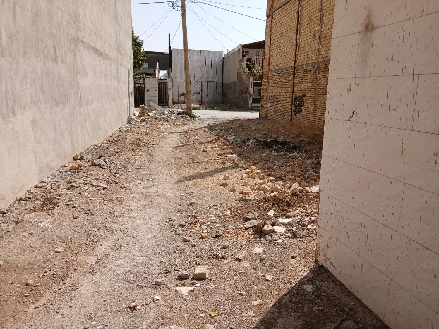 زمین مسکونی