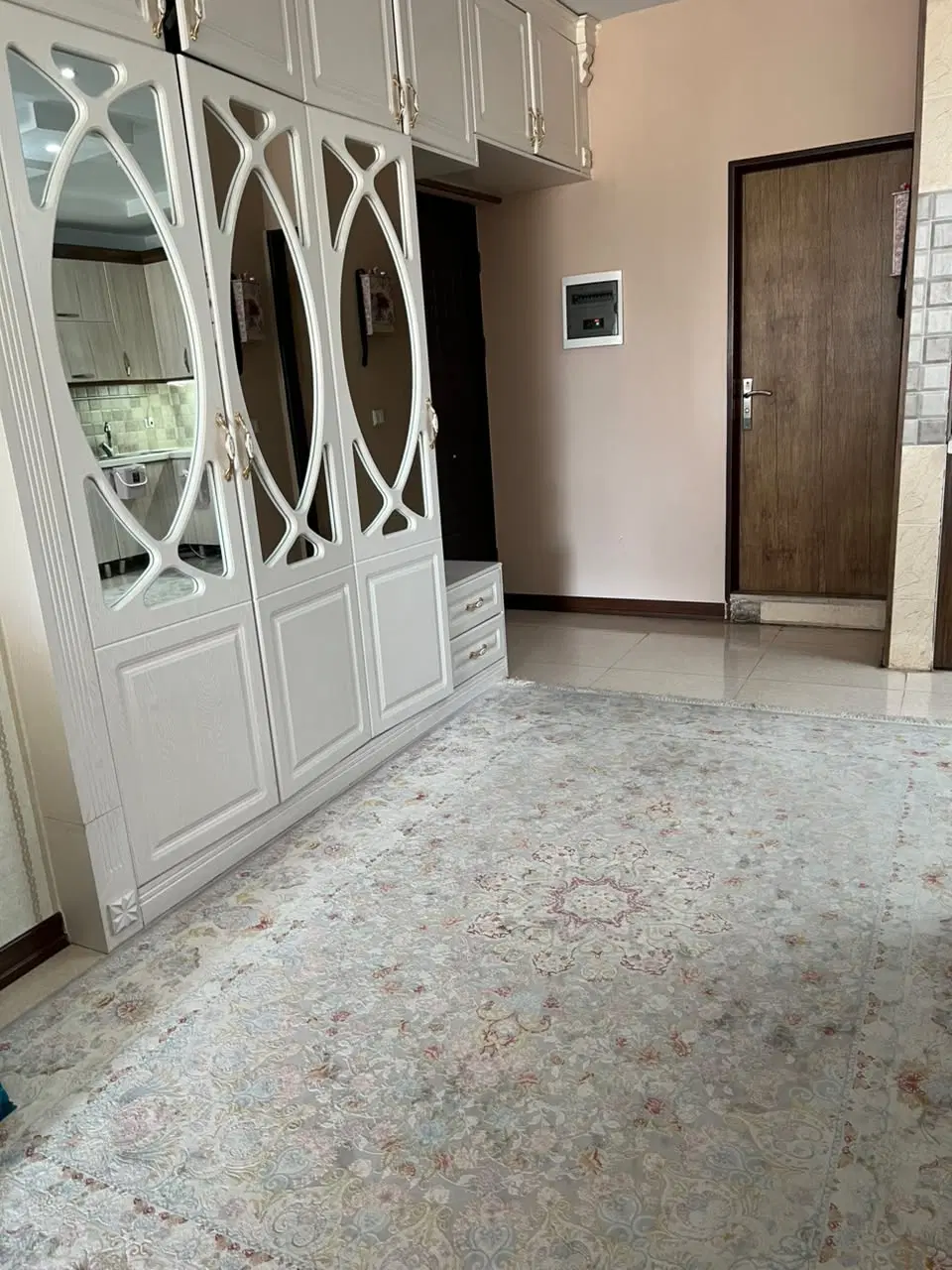 ۱۵۰ متر سه خواب عظیمیه