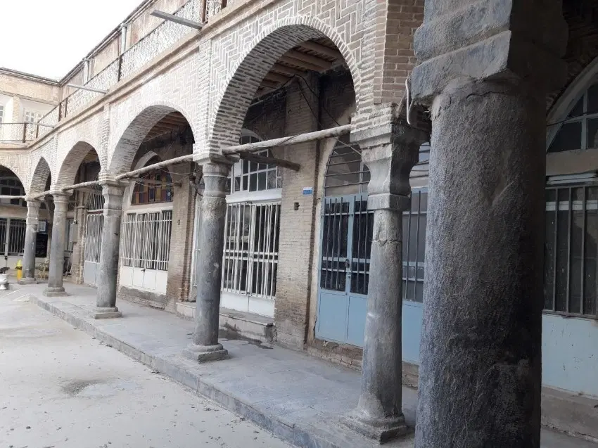فروش مغازه در بازار اراک