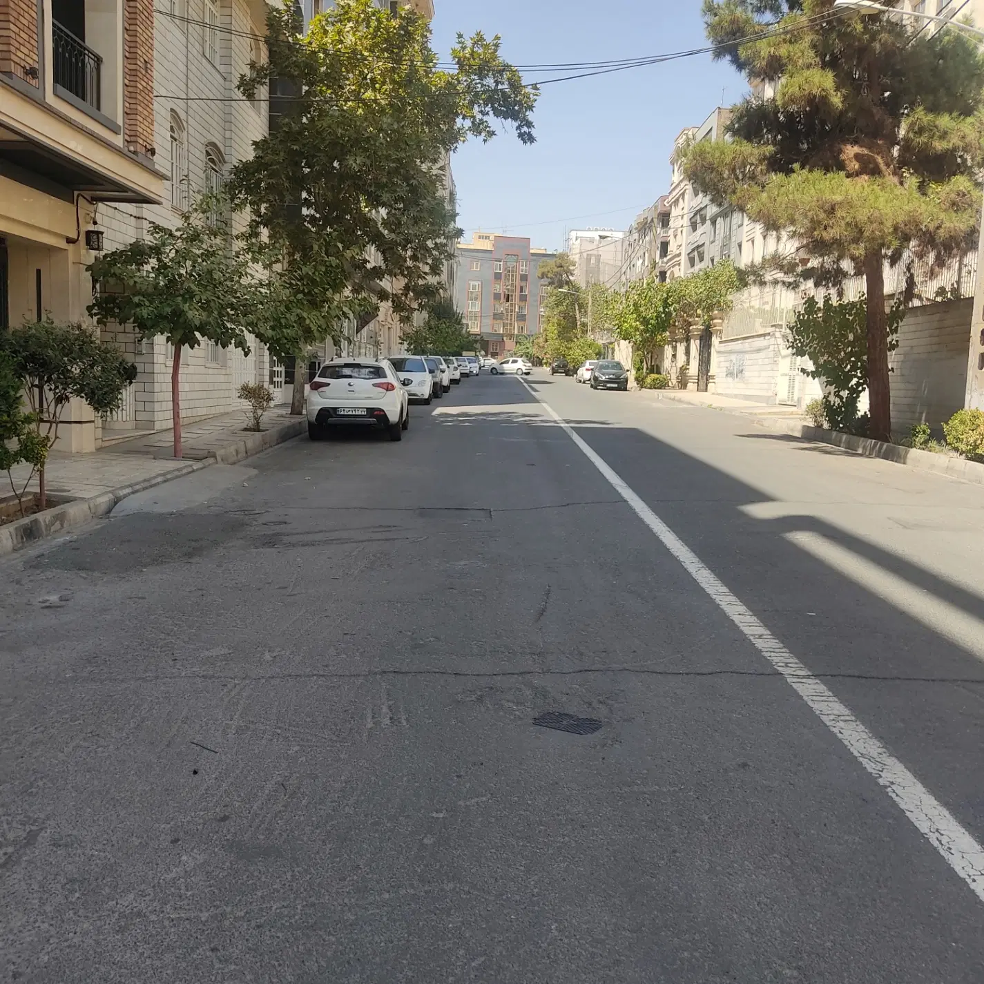 123 متر دو خواب . گلستان‌های بلوار اباذر