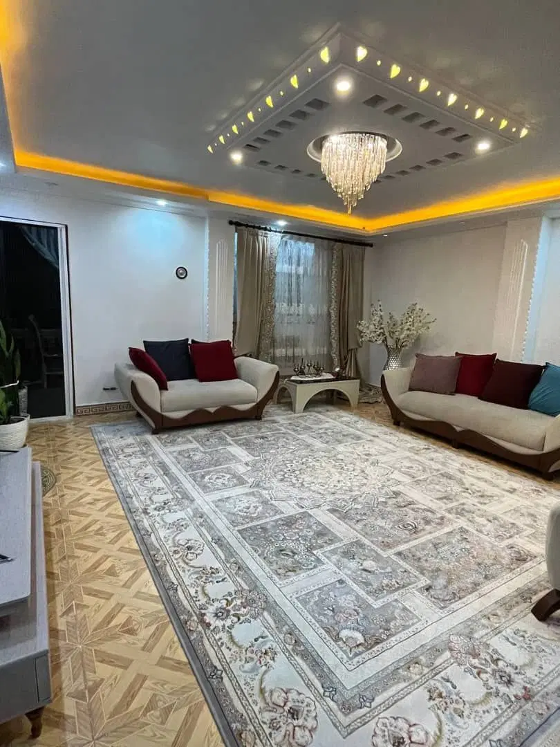۲۰۰متر۲طبقه مجزادرفومن
