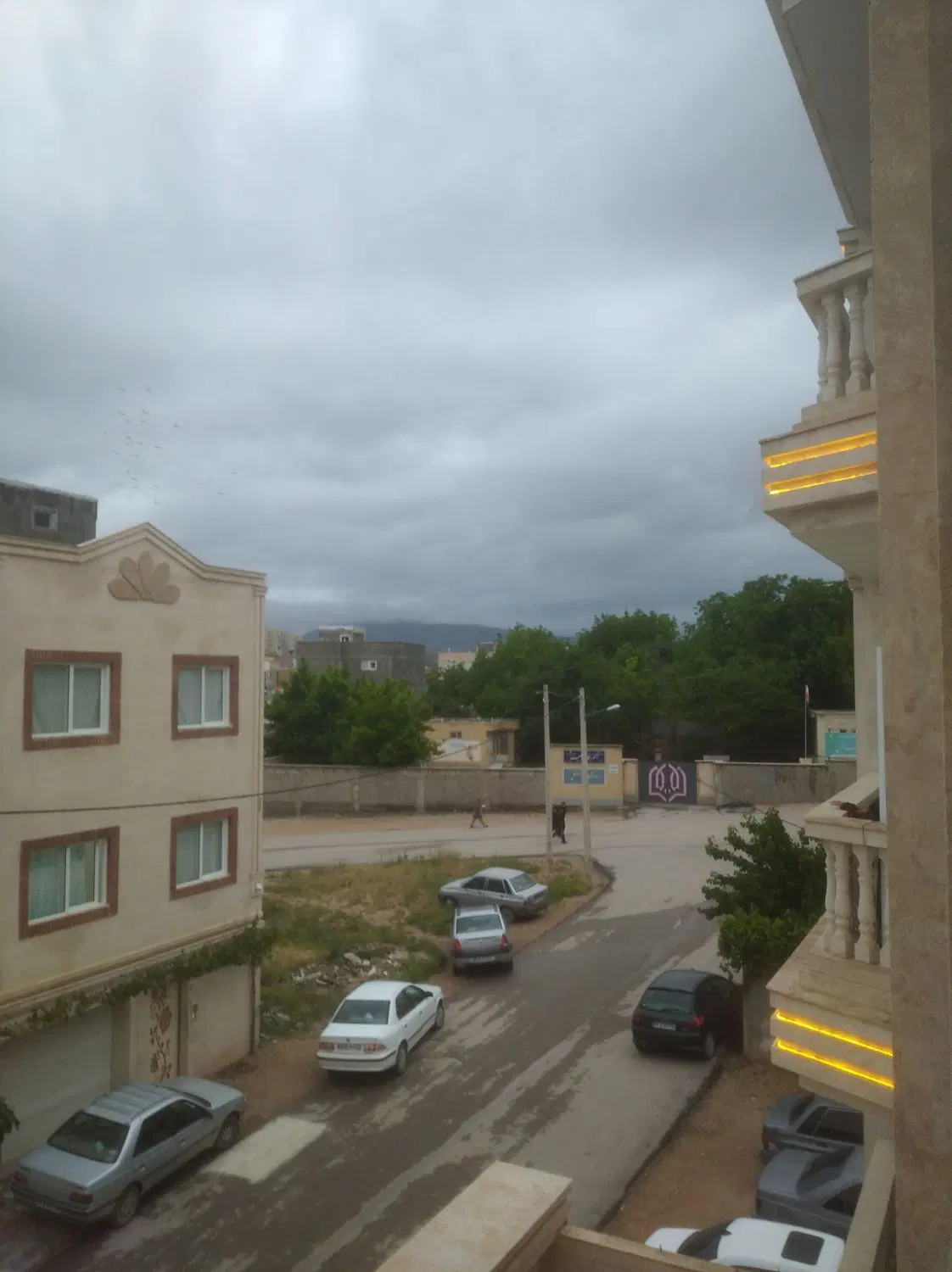 زمین دو نبش جنت