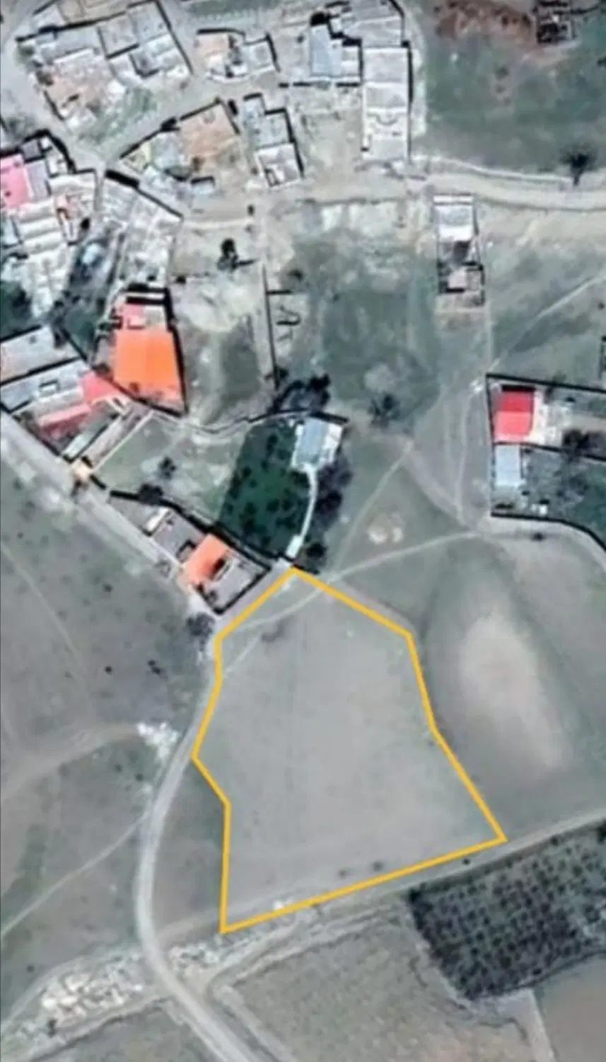 زمین فروشی
