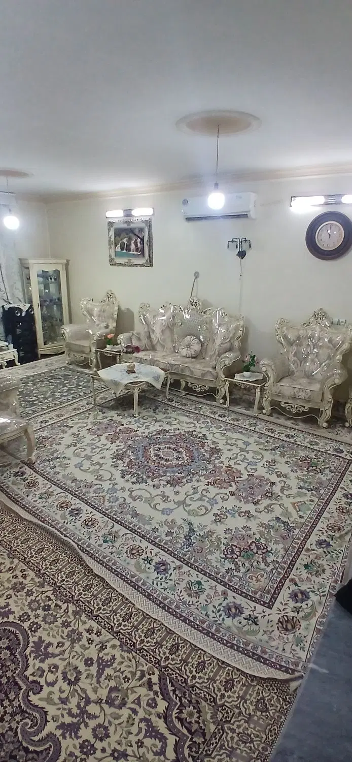 دربستی 165متری سند دارای دوطبقه نیم