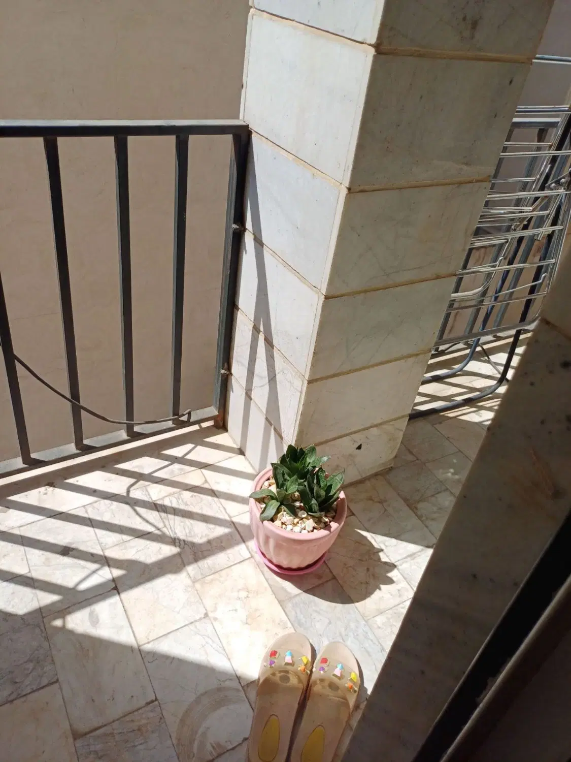 ۵۲ متری آپارتمان شیک
