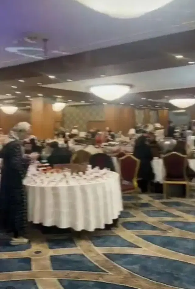 اجاره غرفه پوشاک در ایونت دو روز هتل لاله
