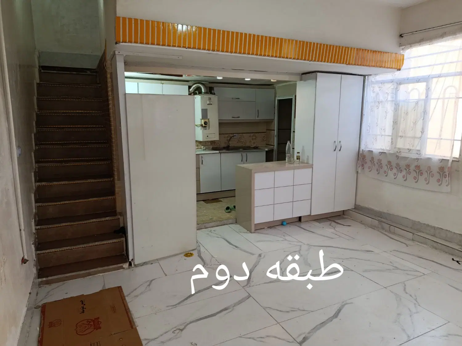 ویلایی دو و نیم طبقه دربست نقلی