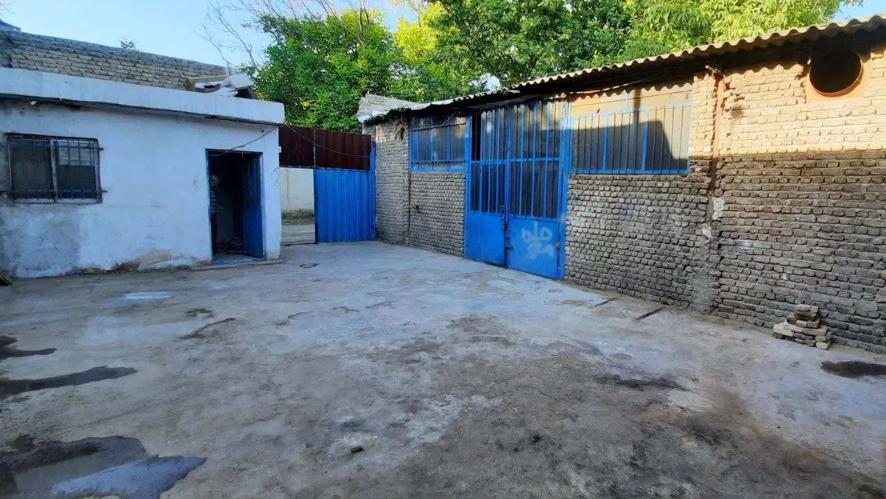 سوله و کارگاه صنعتی