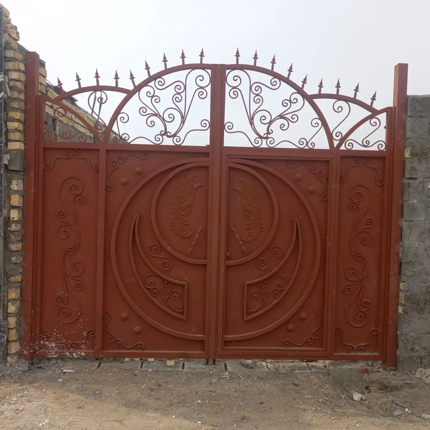 باغ چهار دیواری سند دار تبرئه دار