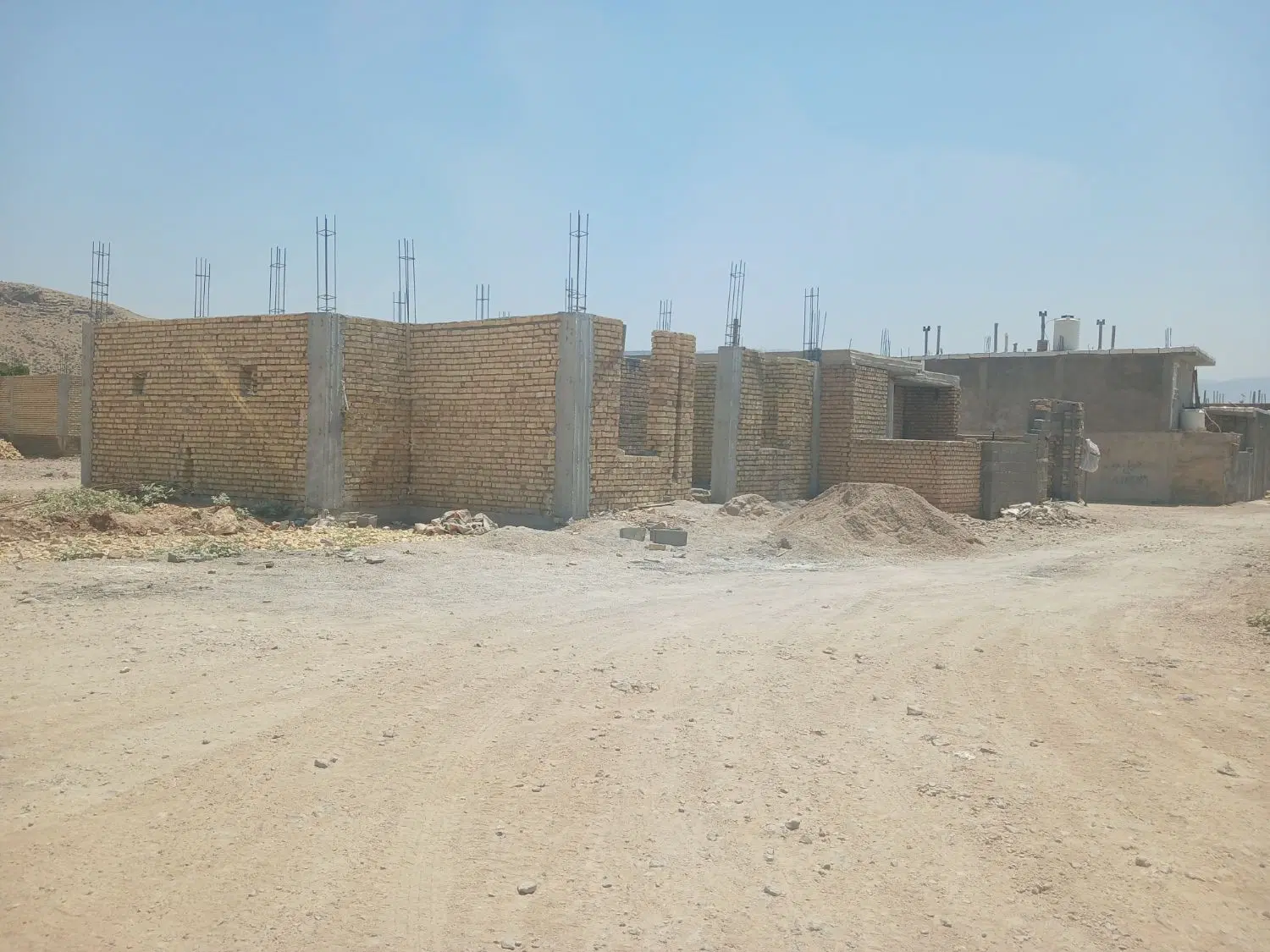 خونه زیر تیر برمک سفلی