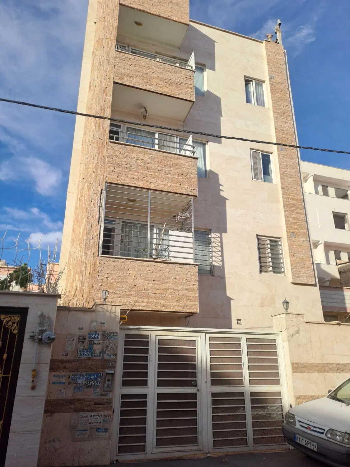 اپارتمان تک واحدی