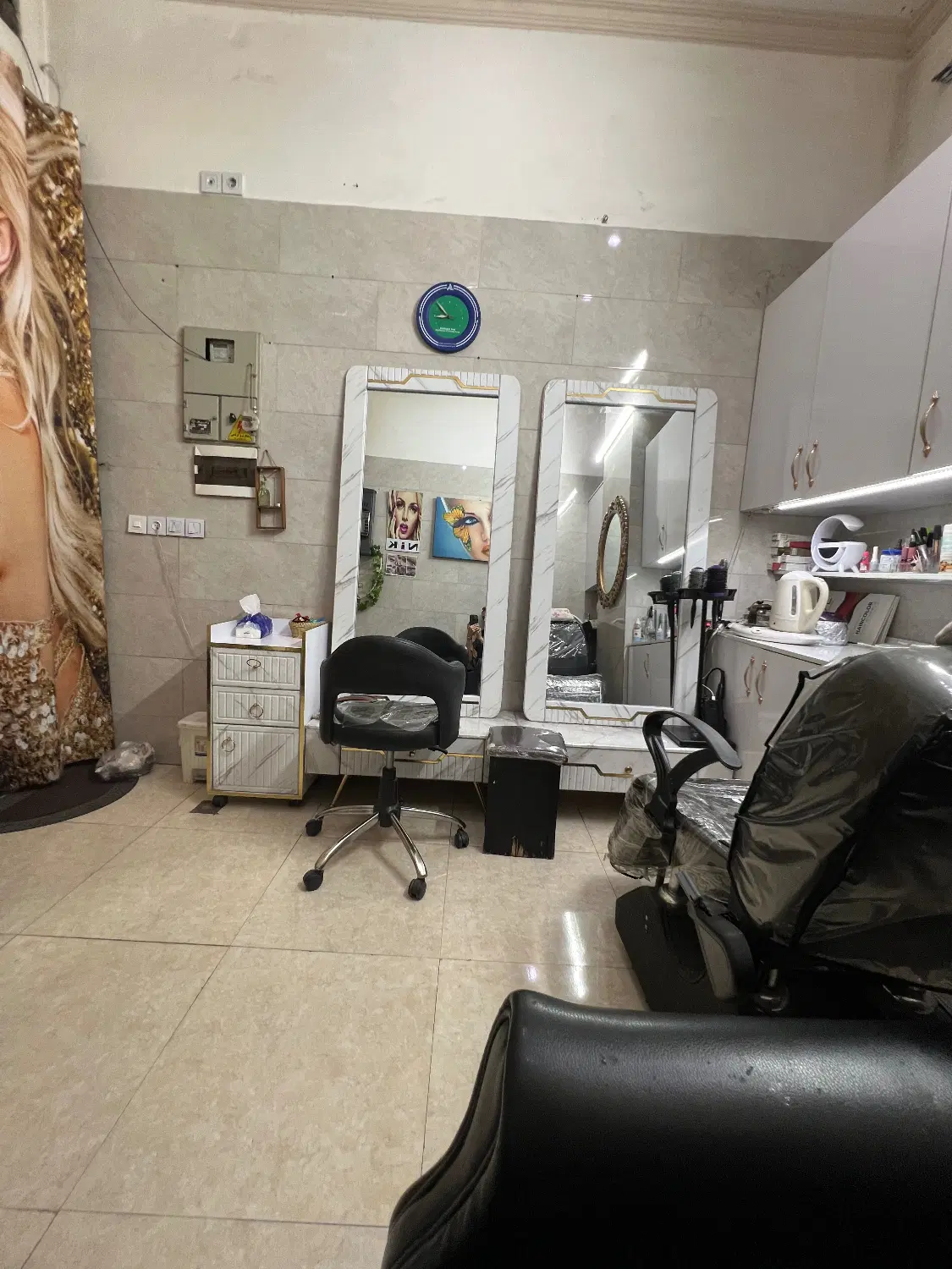 اجاره مغازه آماده به کاربر کاربری آرایشگاه زنانه